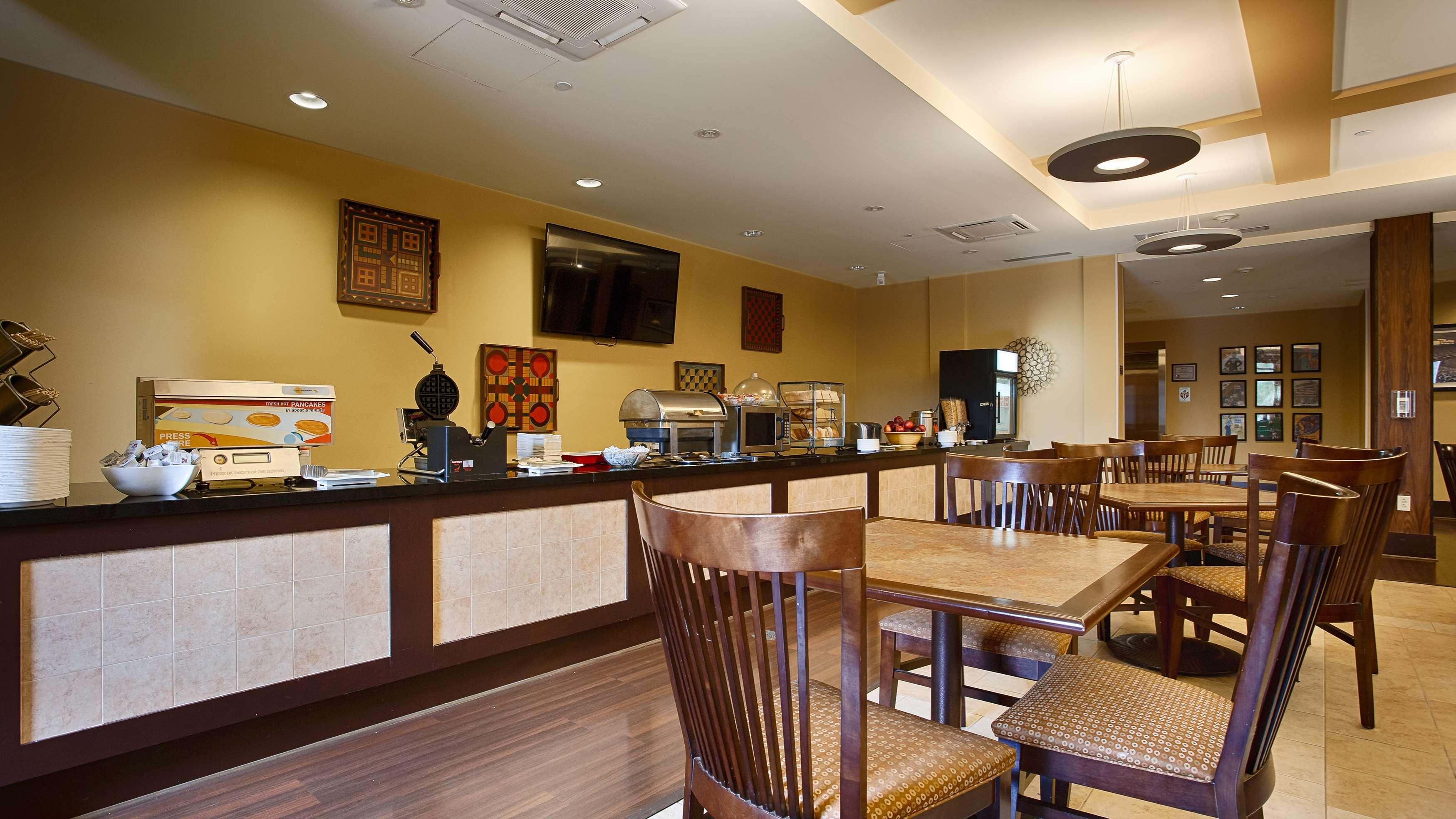 Best Western Plus University Park Inn & Suites State College Extérieur photo