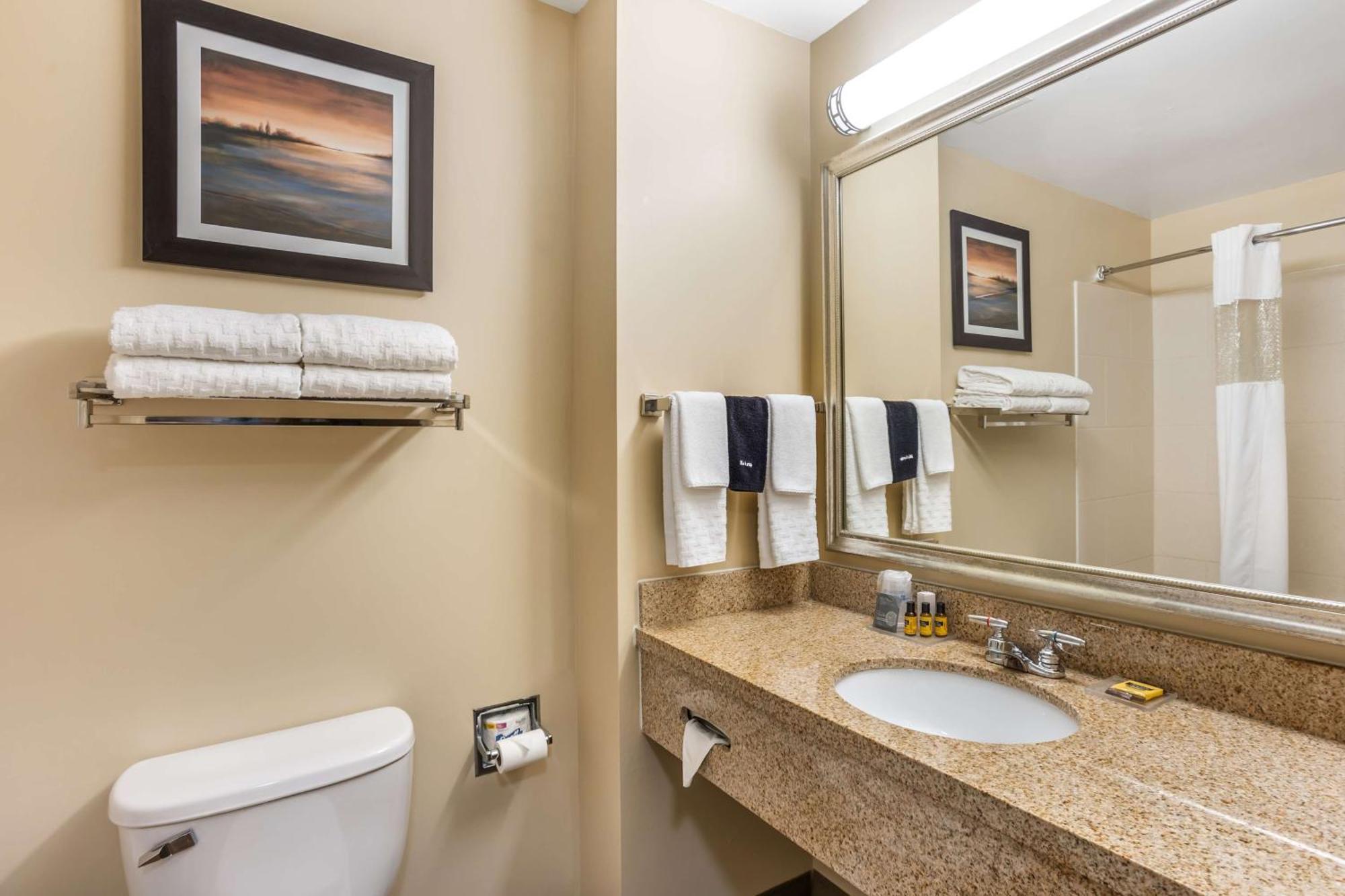 Best Western Plus University Park Inn & Suites State College Extérieur photo