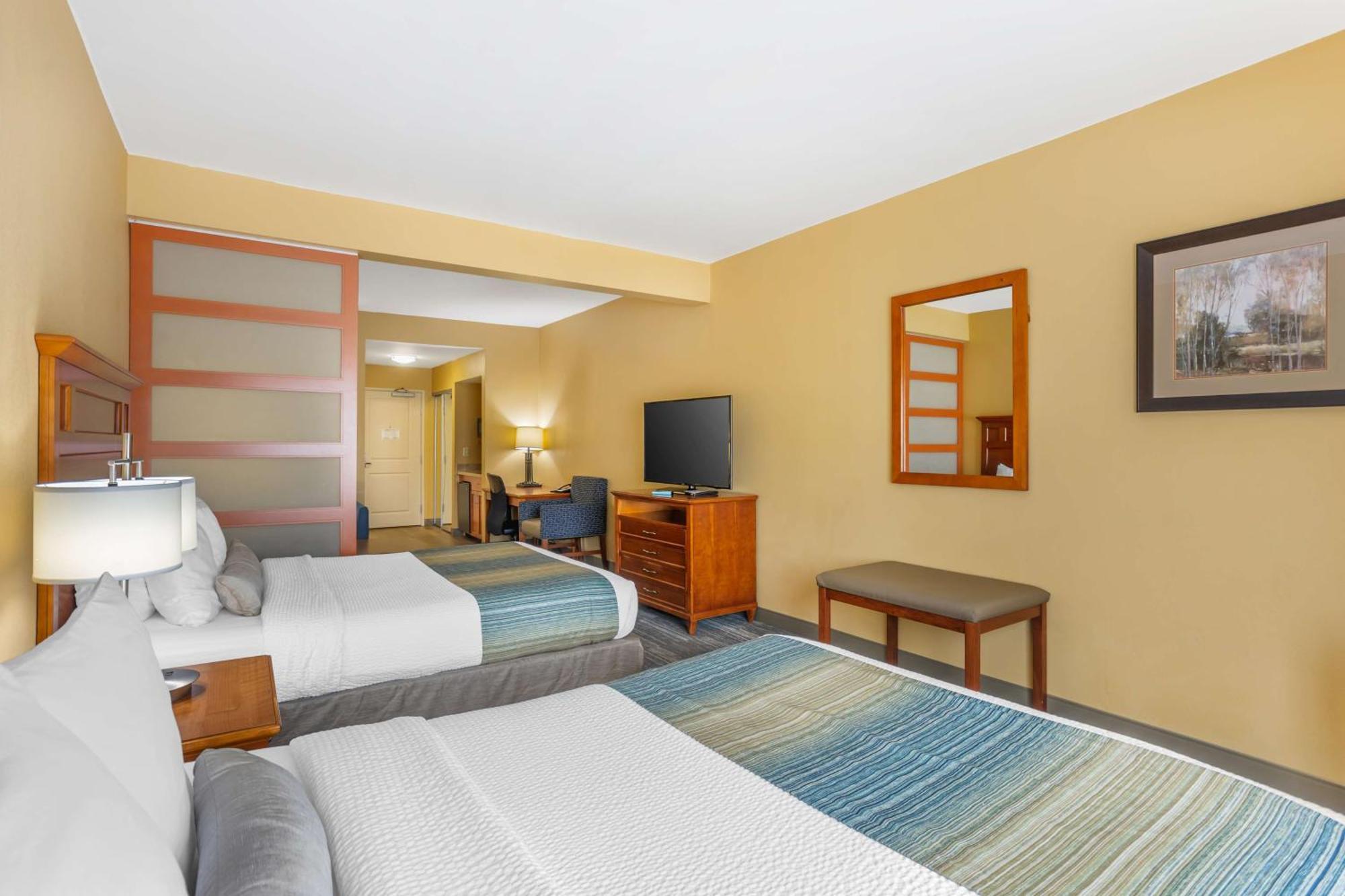 Best Western Plus University Park Inn & Suites State College Extérieur photo