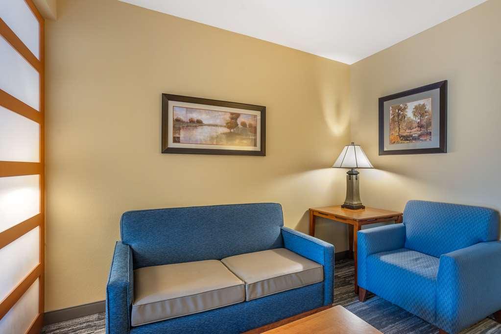 Best Western Plus University Park Inn & Suites State College Chambre photo