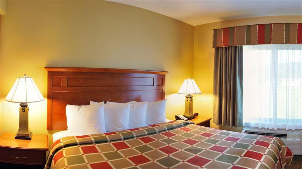 Best Western Plus University Park Inn & Suites State College Extérieur photo