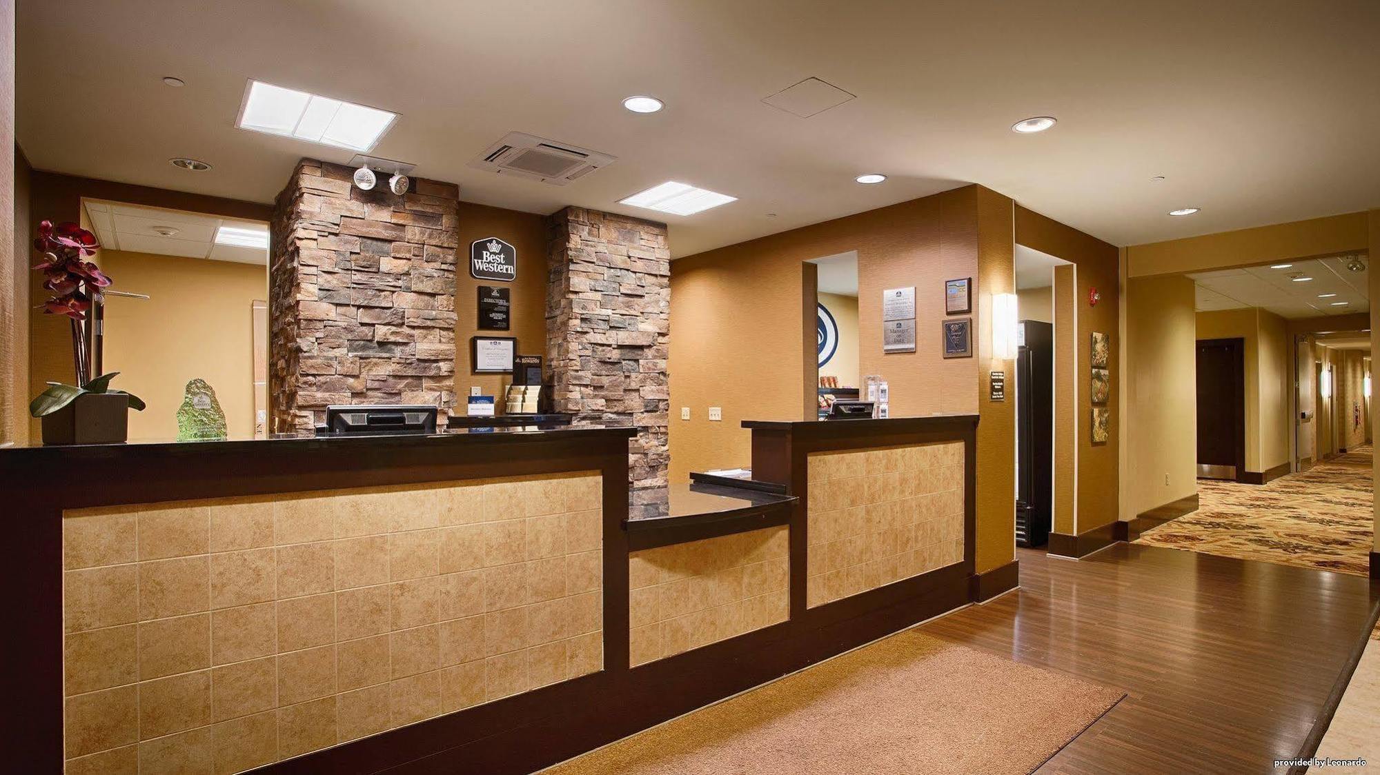 Best Western Plus University Park Inn & Suites State College Extérieur photo