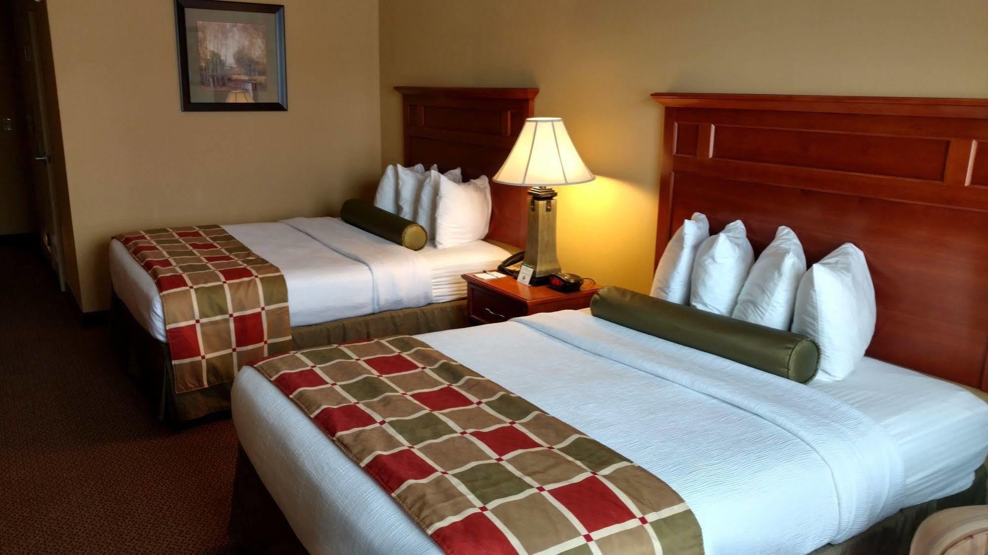Best Western Plus University Park Inn & Suites State College Extérieur photo